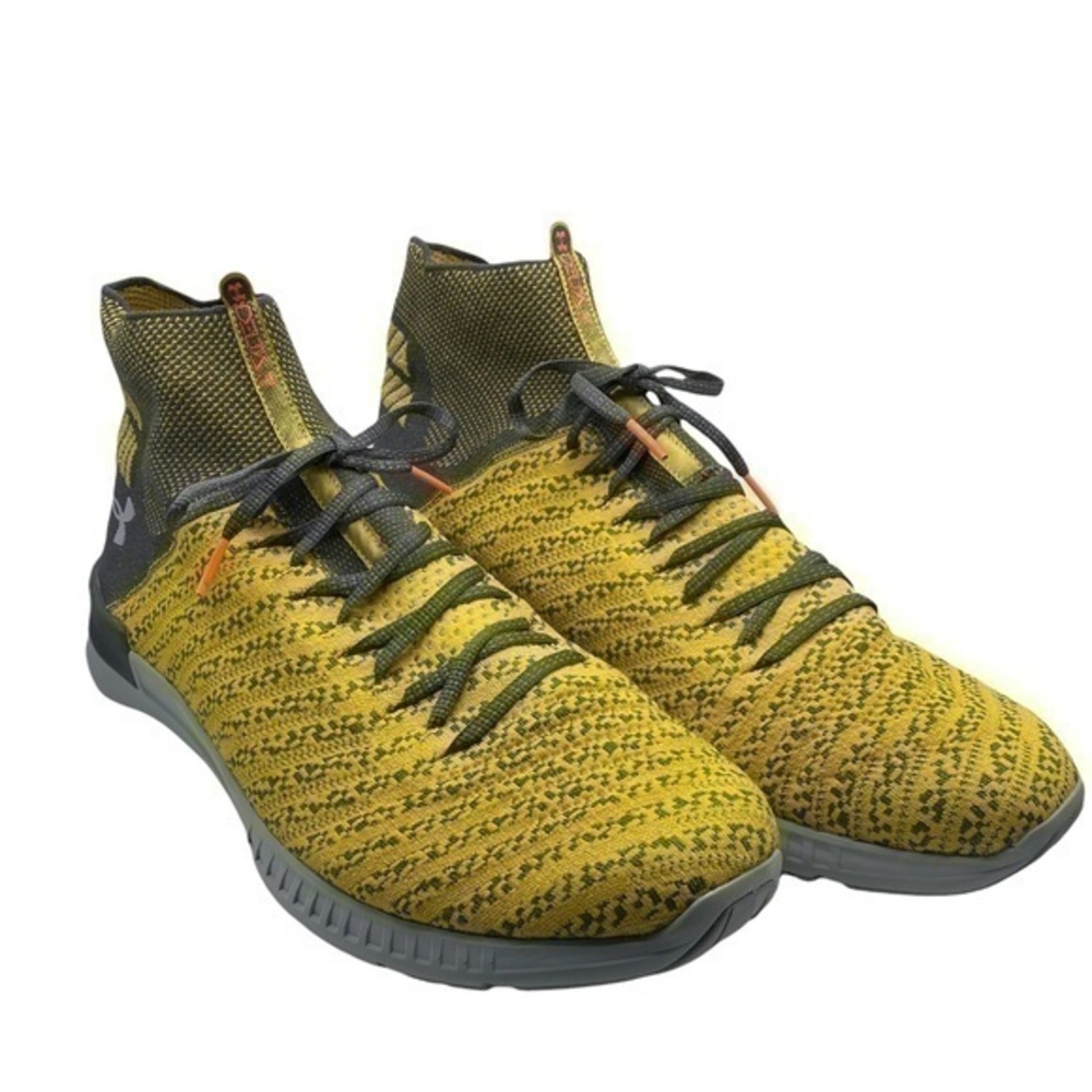 Under Armour Running Strong Sneakers 17 NWOT